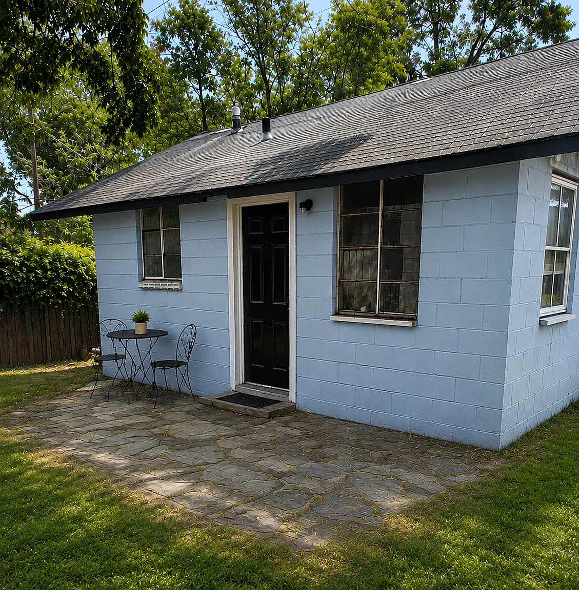 Tiny House — Photo 1
