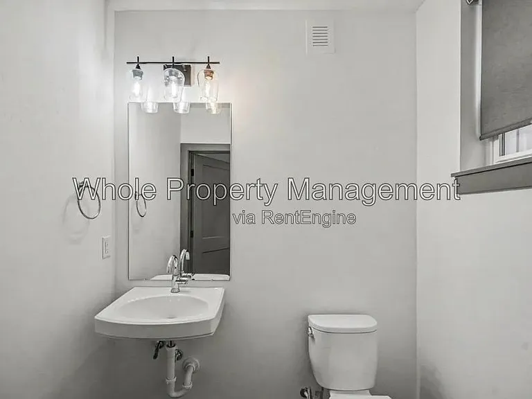 3511 S Marion St #C — Photo 14