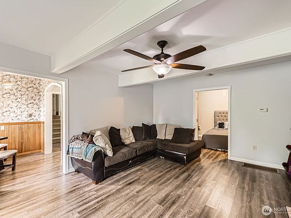 3rd image of 7510 Olympic Drive