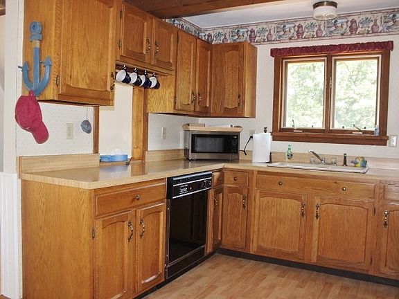 4th image of 398 Knollridge Cir