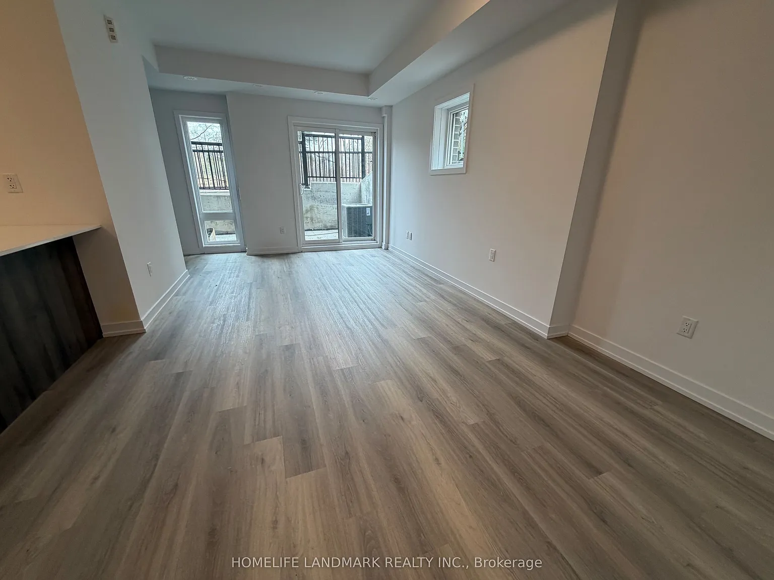 5 Bancroft Ln #319 photo 1