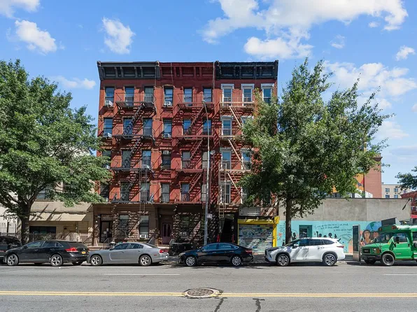 303 W 116th St, New York, NY 10026