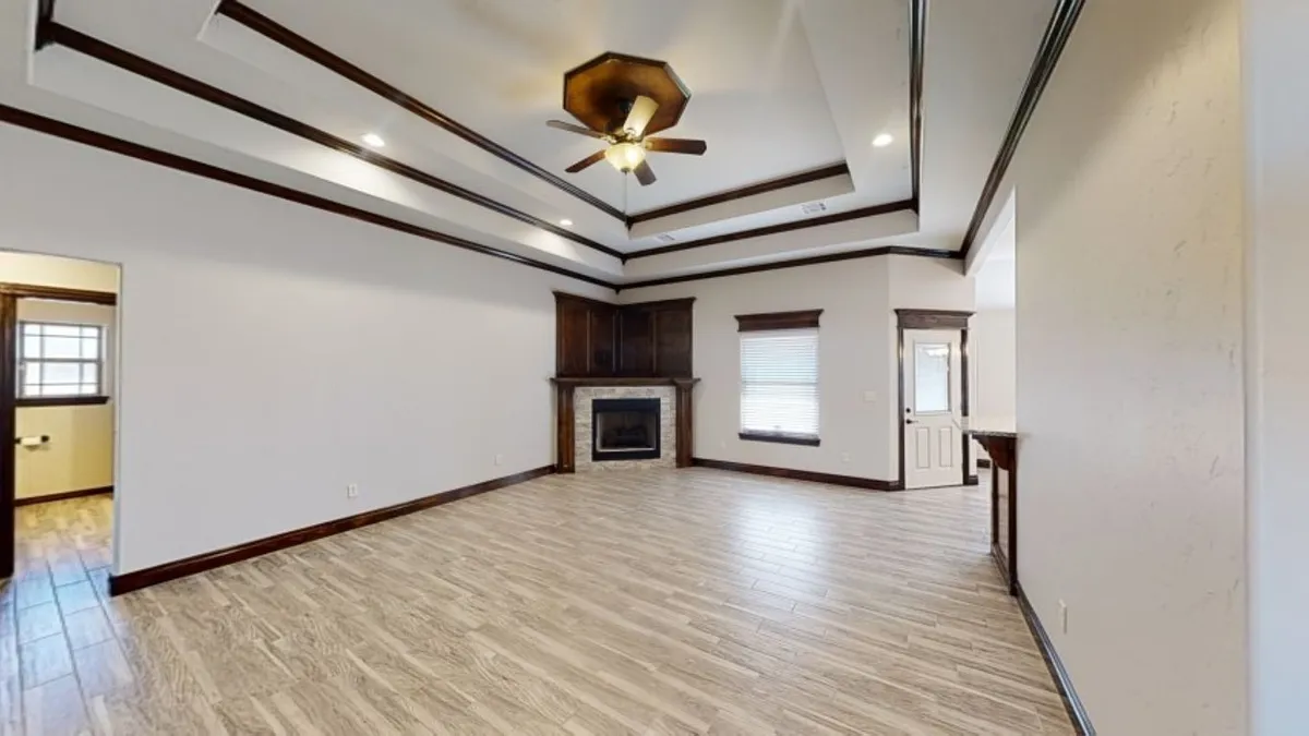 Building Photo - 1621 White Rock Dr