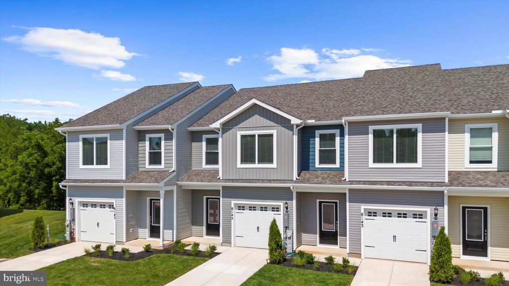 8141 Bartholomew Ct, Baltimore, MD 21206