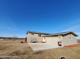 41413 428th St, Perham, MN 56573