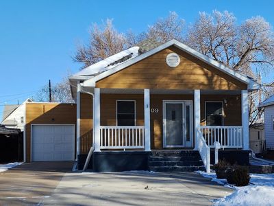 909 E 5TH, North Platte, NE, 69101