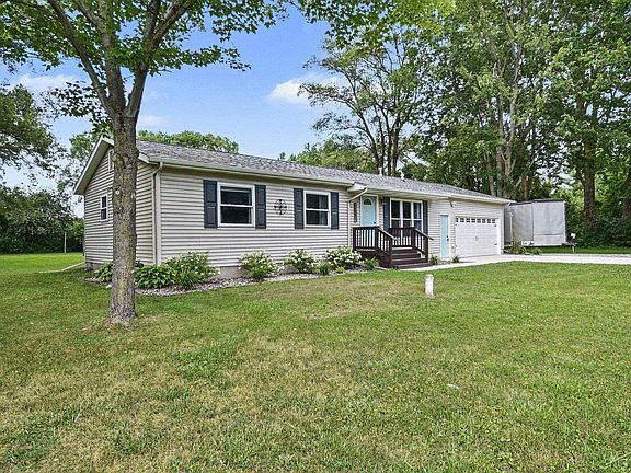 2nd image of 2319 E Freeland Rd