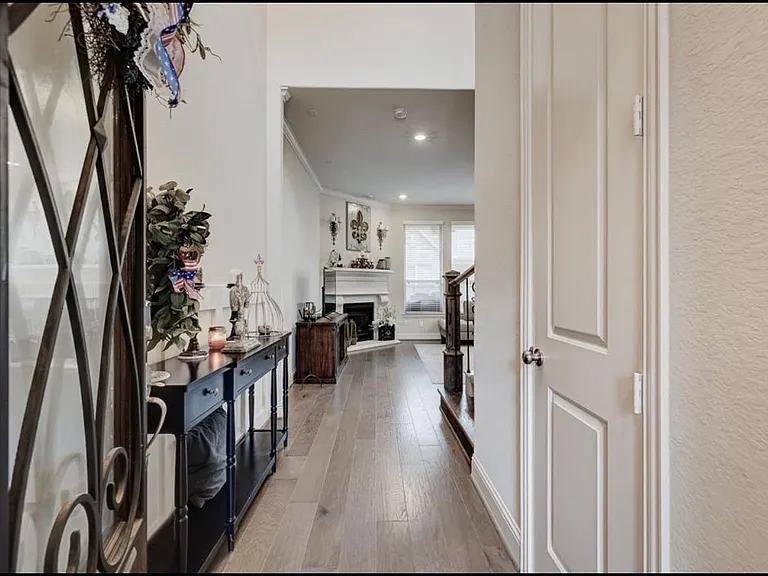 155 Skybranch Dr — Photo 2