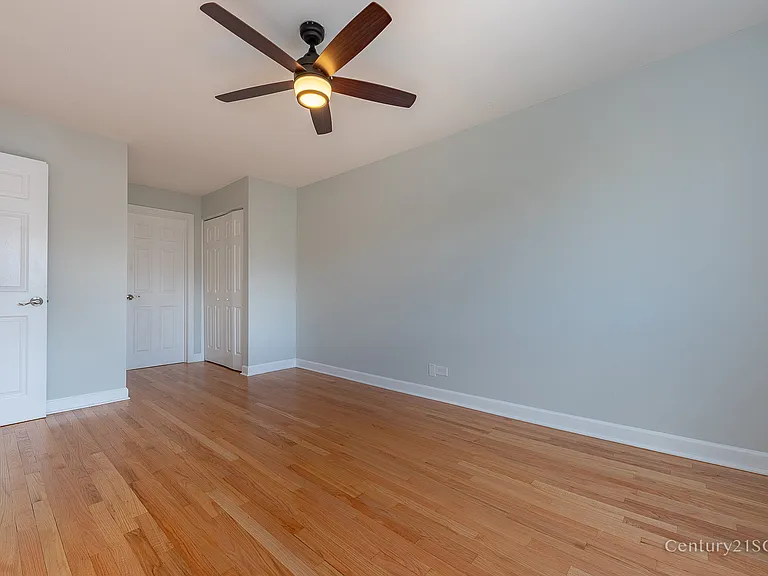 4136 N California Ave #302 — Photo 21