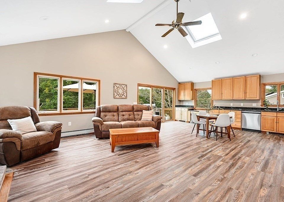 368 Berlin Rd, Marlborough, MA 01752 Zillow