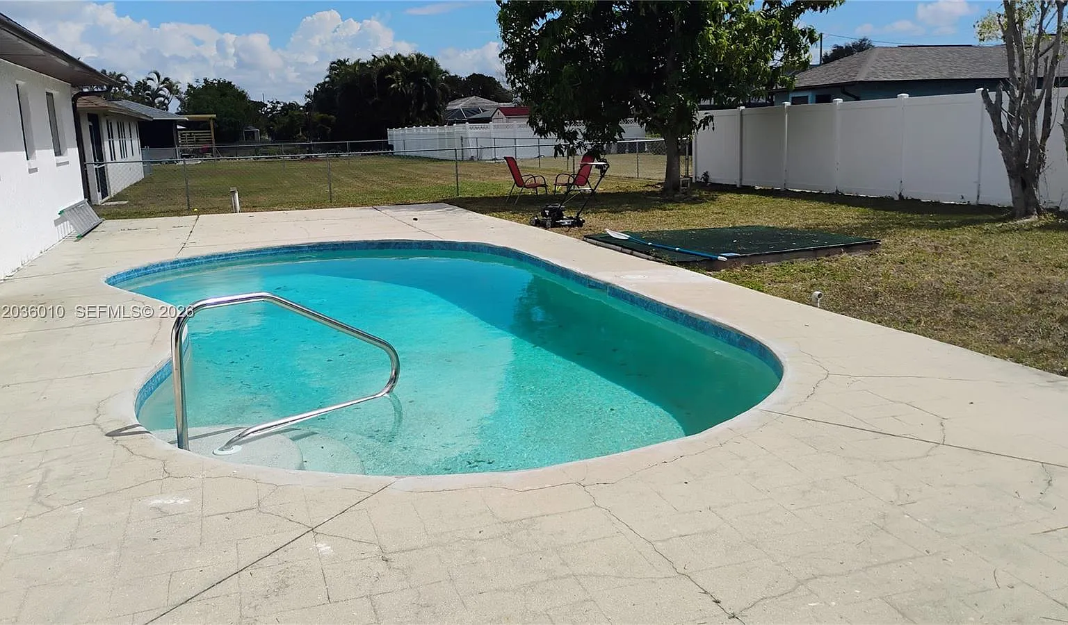 3 bed, 2.0 bath, $3,000 — Photo 3