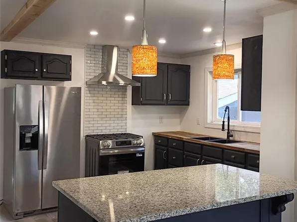 320 S Iron St, Ironton, MO 63650
