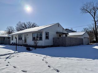 1027 Thomas Street, Janesville, WI 53545