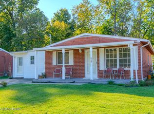 8722 James R Rd, Fairdale, KY 40118