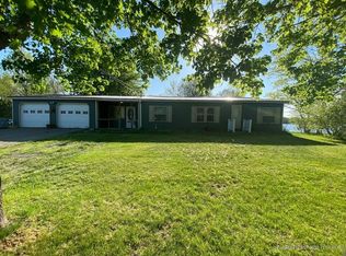 866 Main Rd, Milford, ME 04461