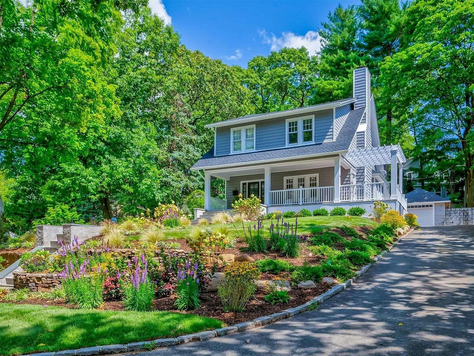 12 Hillside Avenue, Port Washington, NY 11050 | Zillow
