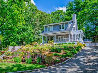 12 Hillside Ave, Port Washington, NY 11050
