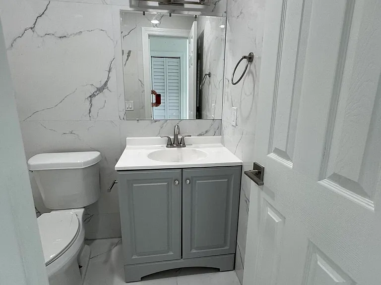 1814 E Oakland Park Blvd #50 — Photo 7