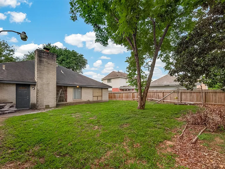 12835 Woodlite Ln — Photo 35