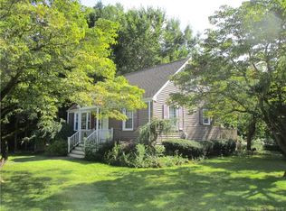 29 Bloomfield Dr, Fairfield, CT 06825