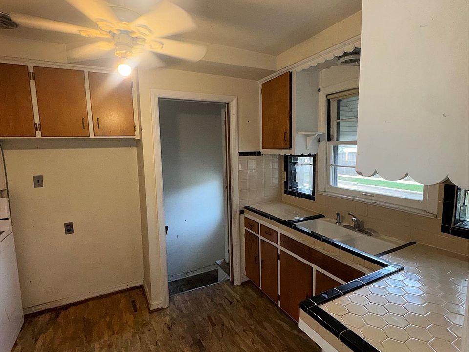 504 E Pearl Ave, photo 3