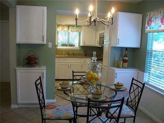 2nd image of 1502 Sagebrush Dr