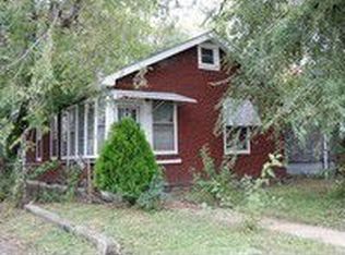 1426 8th St, Madison, IL 62060