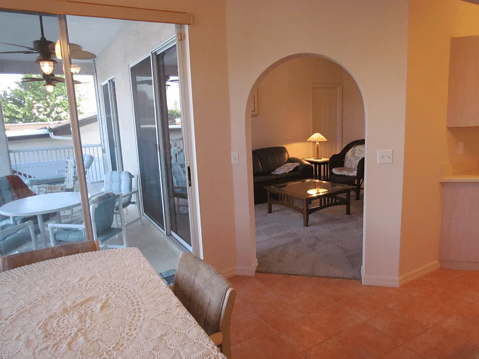 Open  Floorplan to LR, Patio