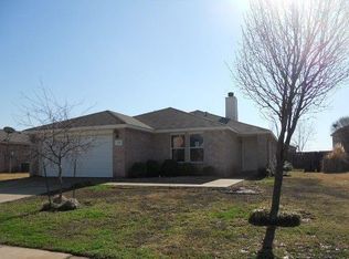 212 Centenary Dr, Forney, TX 75126