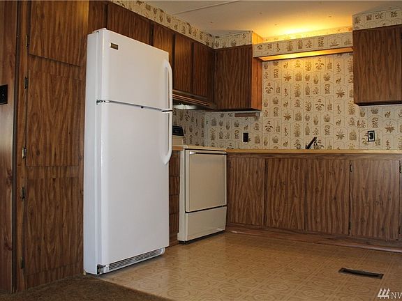 5th image of 8505 143rd Avenue Ct E