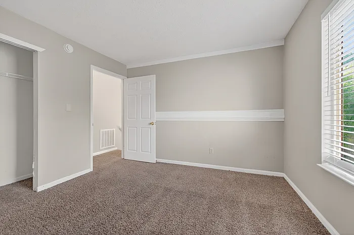 9833 Worthington Blvd — Photo 27