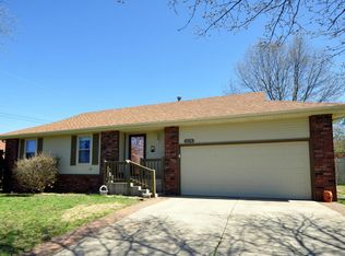 3658 S Cottage Ave, Springfield, MO 65807