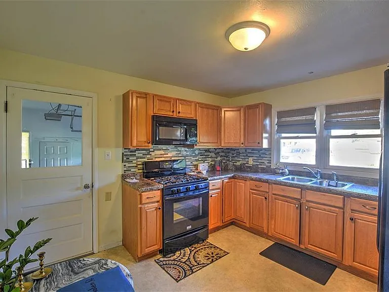11 Nolen Dr — Photo 5