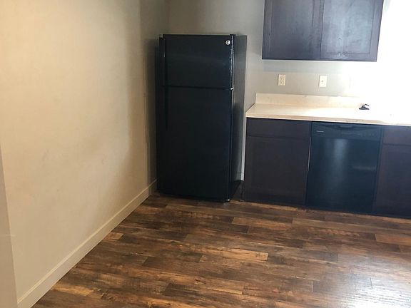 2nd image of 755 E 150 N