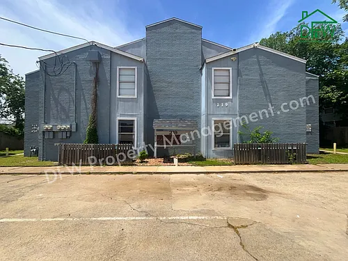 219 Fry St Photo 1
