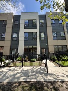 3137 N Karlov Ave, Chicago, IL, 60641