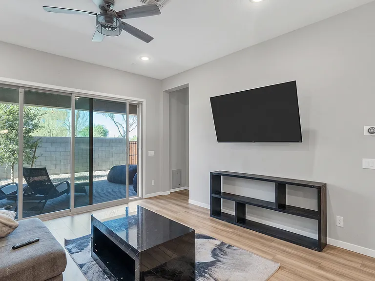 14027 W Desert Flower Dr — Photo 26