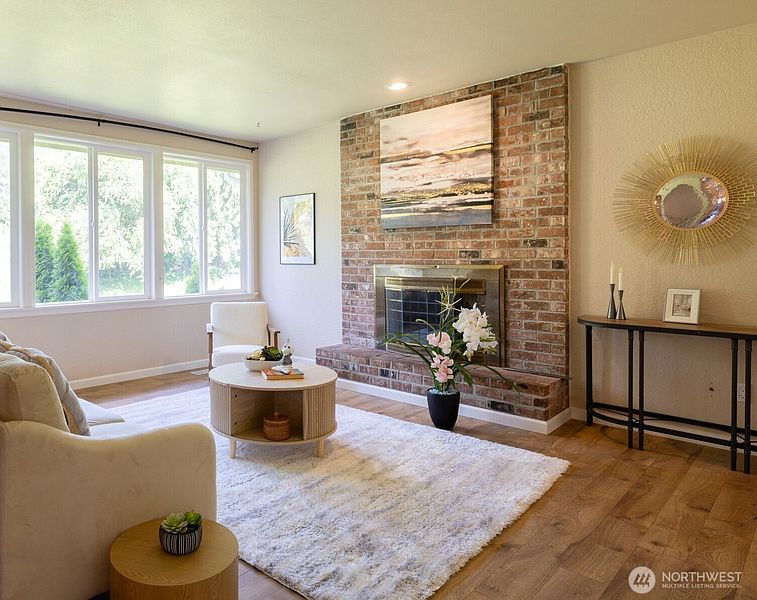 3rd image of 23017 7th Avenue SE