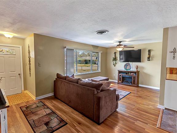 2nd image of 1310 College Dr