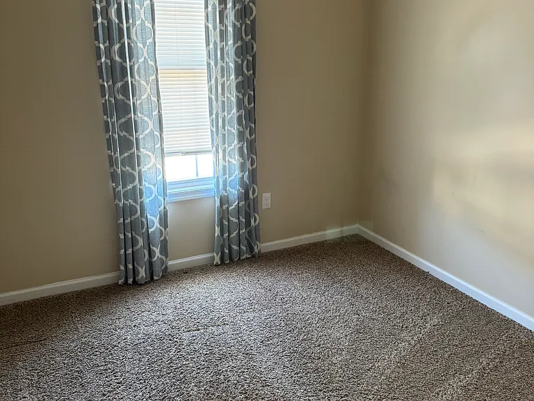 110 Aaron Pl — Photo 21