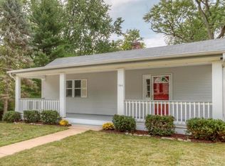 144 E Jackson Rd, Saint Louis, MO 63119