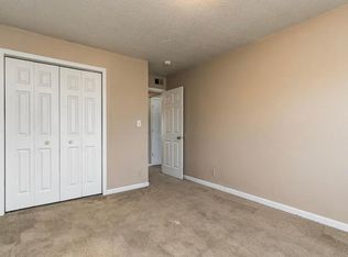 3751 12th Ave SW APT 9, Cedar Rapids, IA 52404