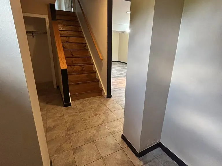 36 Nicholas Ave — Photo 10