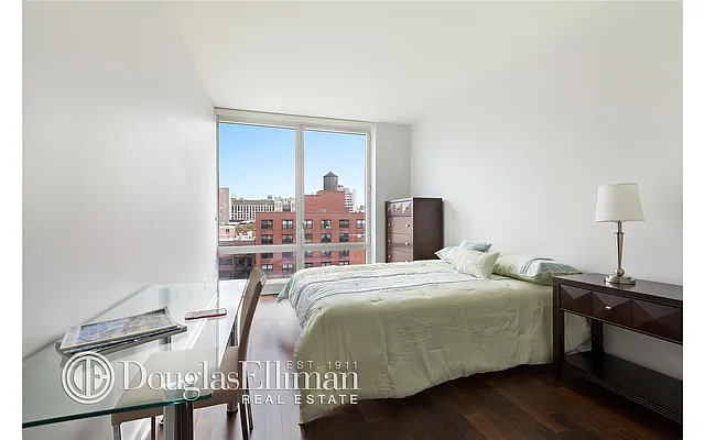 Rented by Douglas Elliman | media 23