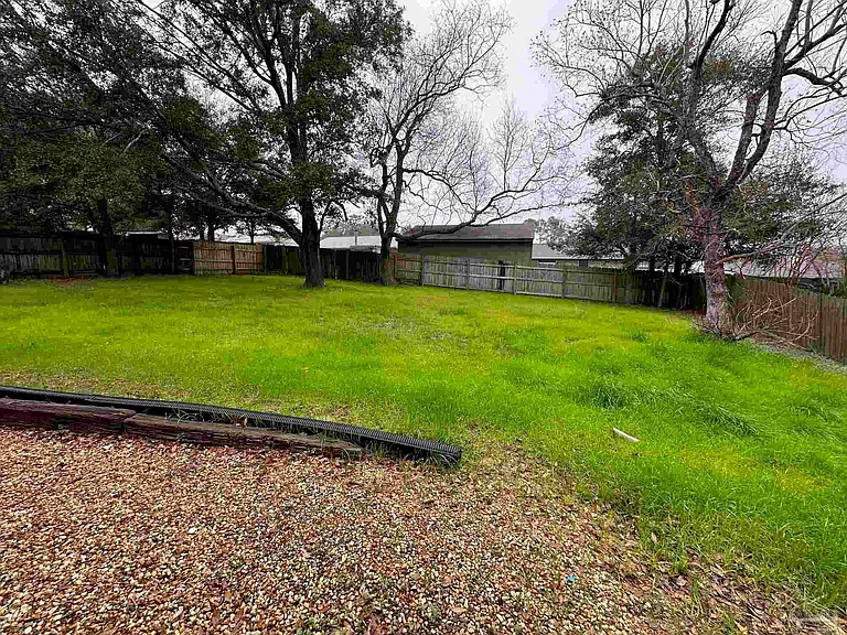 2374 Windstone Dr — Photo 12