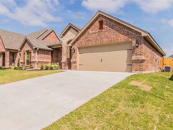 3rd image of 441 Sagebrush Dr