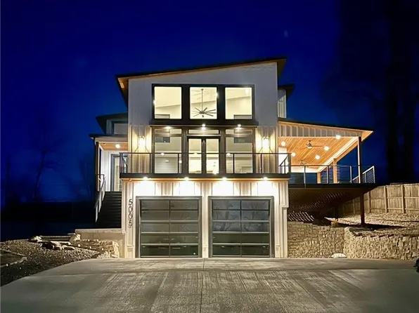 5005 NW Northwood Rd, Riverside, MO 64150