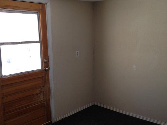 4th image of 1225 N Newton St