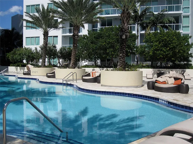 244 Biscayne Blvd #200 — Photo 16