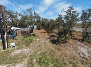 1906 Mallard Dr, Rockport, TX 78382